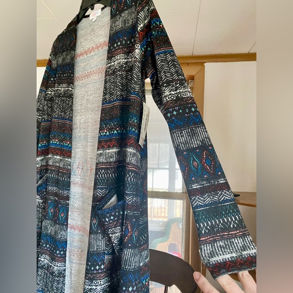 Lularoe Sarah Cardigan - Picture 2 of 7